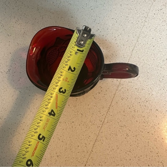 Vintage Avon Red Glass Cape Cod 80s Series Creamer / Syrup Holder 4 oz like new - Picture 9 of 10